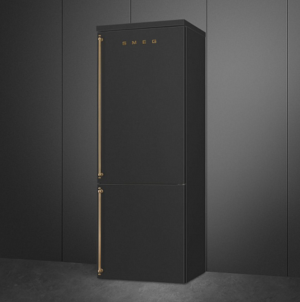 SMEG FA8005RAO5 Отдельностоящий холодильник, 70 см, антрацит, фурнитура латунная, петли справа